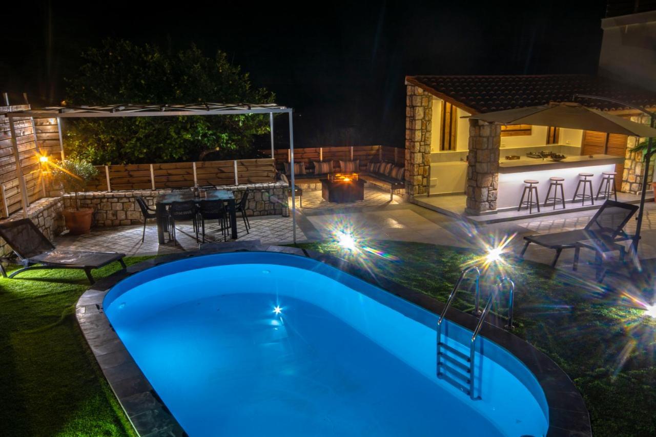 Casa Christina-Luxury Villa Kissamos Exterior photo